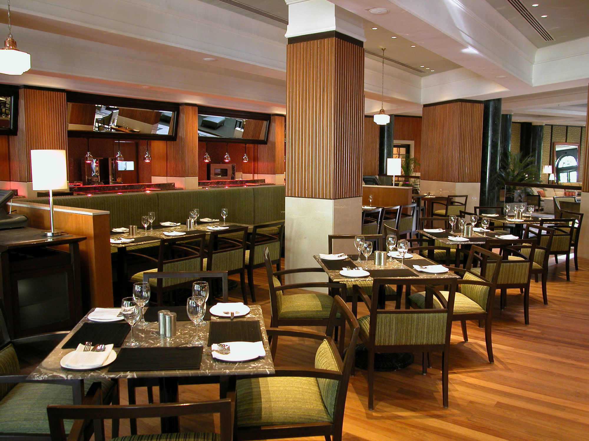 Taj West End Hotell Bangalore Restaurant bilde